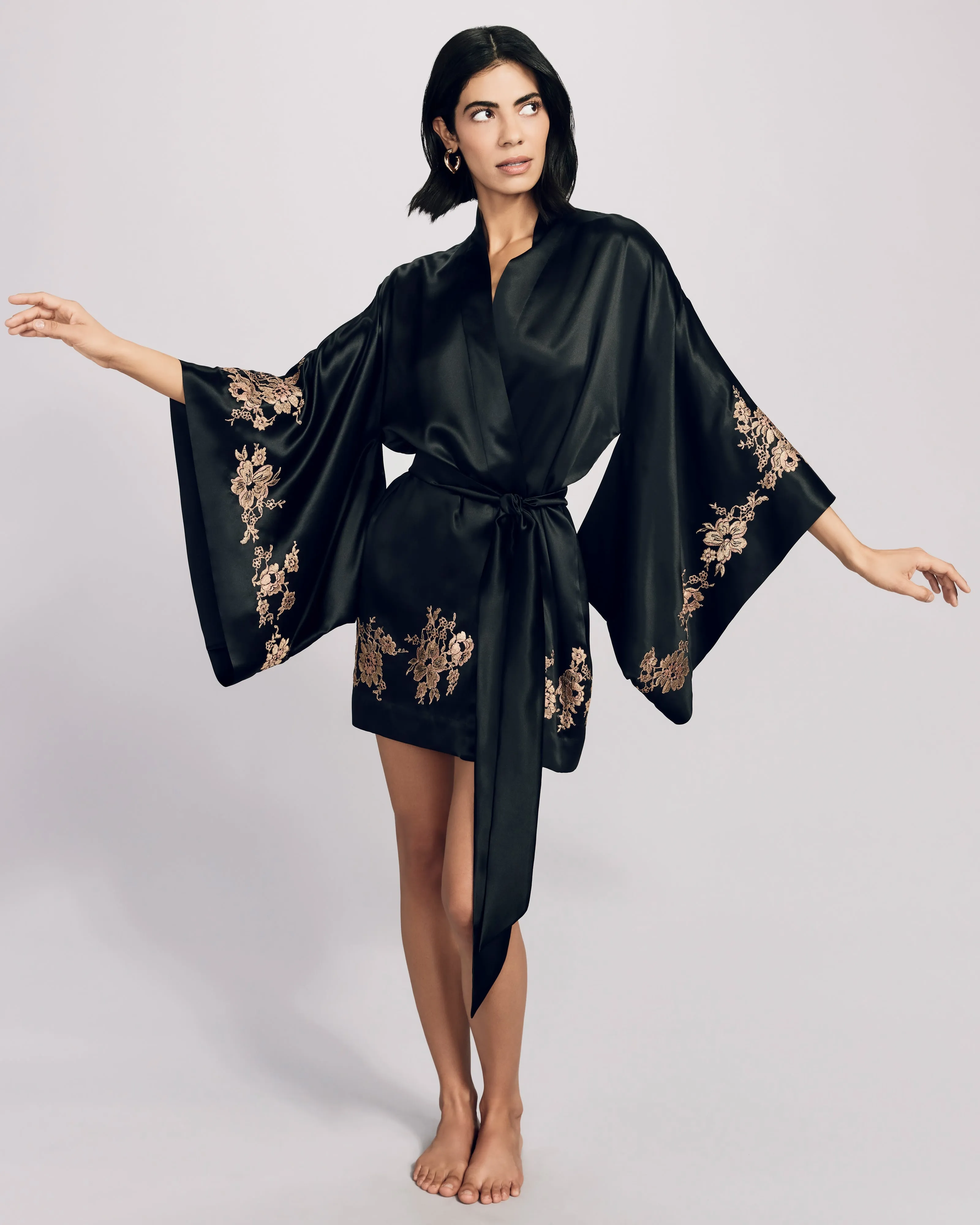 Aamiya Robe